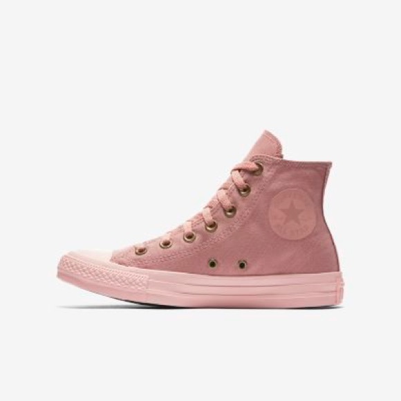 converse monochrome pink